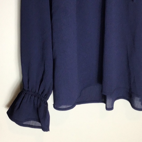 Everly > Navy Frilly Blouse Small - Picture 4 of 9